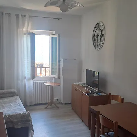 Casa Maria Lafinestrasulgarda Apartmán