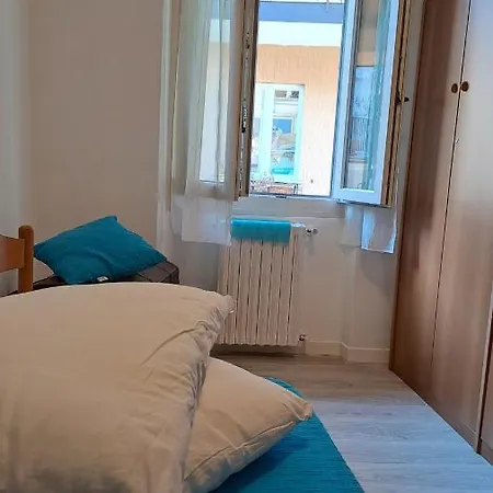 Casa Maria Lafinestrasulgarda Апартаменты *