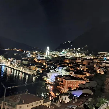 Casa Maria Lafinestrasulgarda *