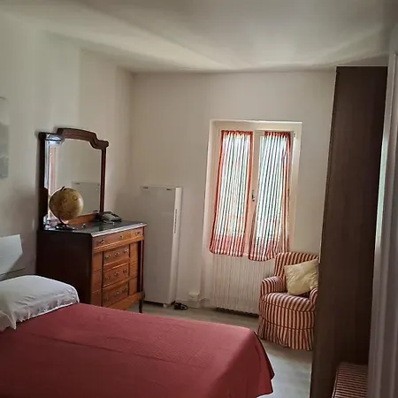Casa Maria Lafinestrasulgarda *